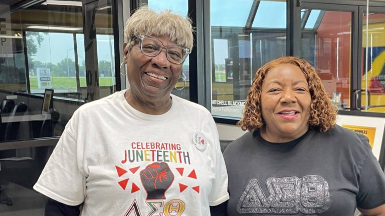 gwenda-motley-bonnie-lynch