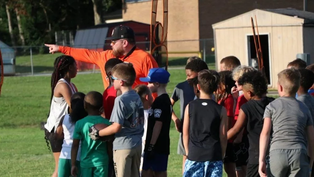 hhs-football-camp-77-e1750472011333819594