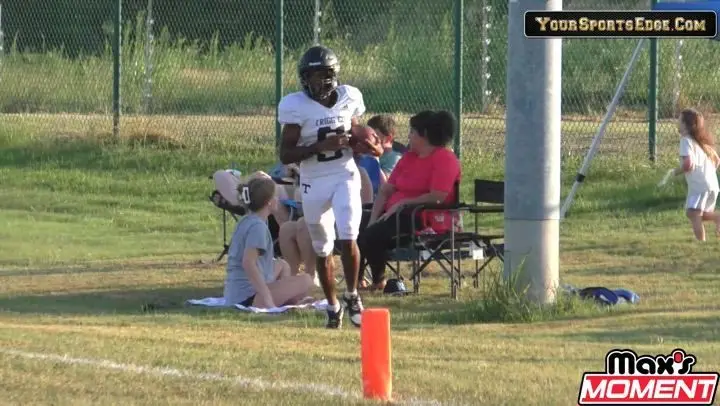 maxs-moments-3_37_preview-0000005