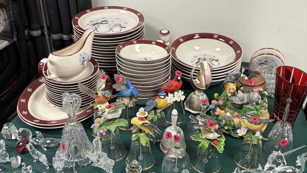 pennyroyal-hospice-yard-sale-10