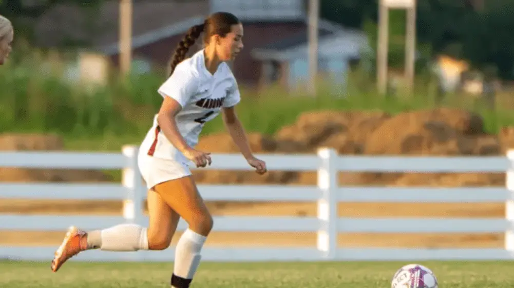 lady-maroons-hendo-file188694