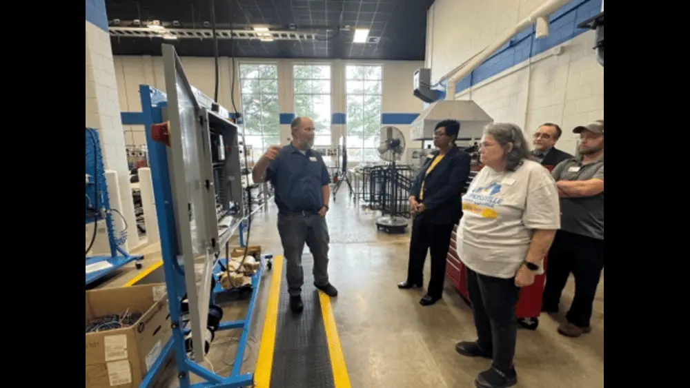 092525-smart-lab-1-2