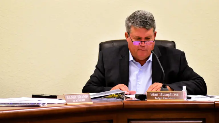 100625-humphries-1-2