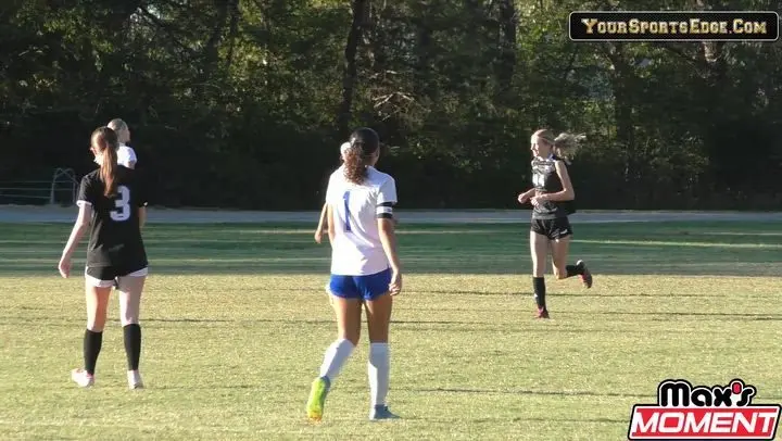 maxs-moments-3_4_preview-0000005-2