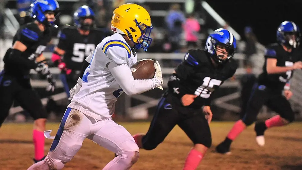 caldwell-football-at-crittenden22465