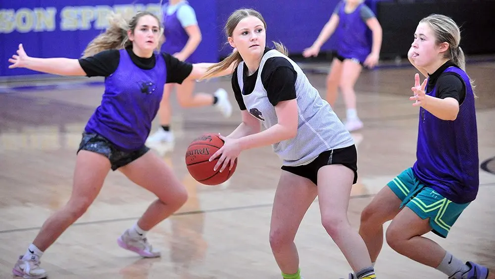 dawson-springs-girls-practice412373