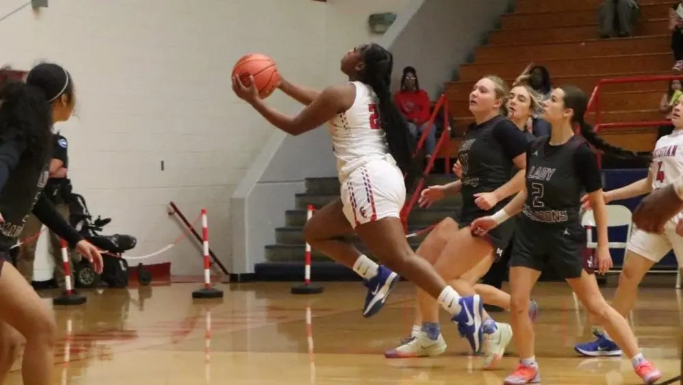 lady-cols-lady-maroons-21-e1765243753703315660