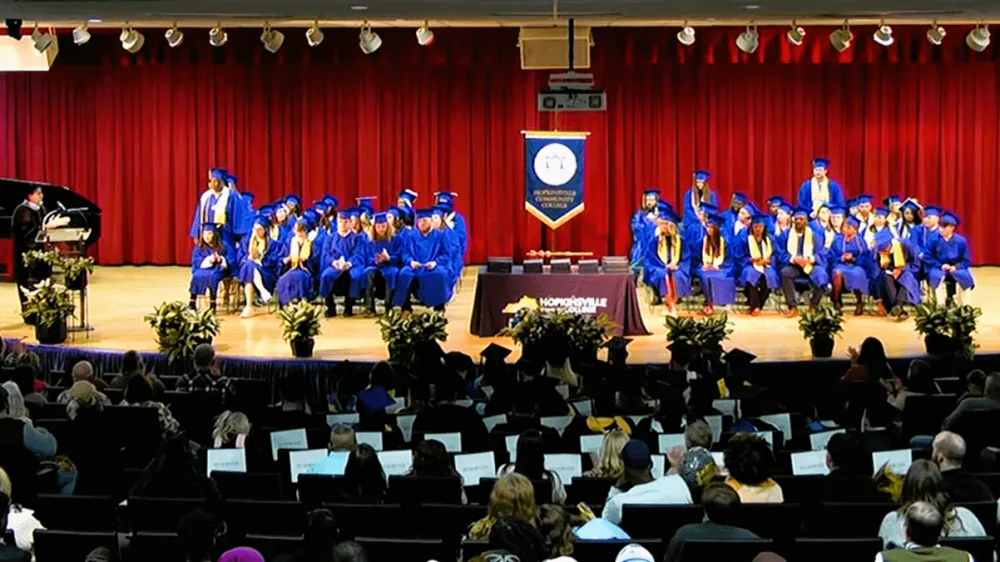 121225-hcc-graduation-1