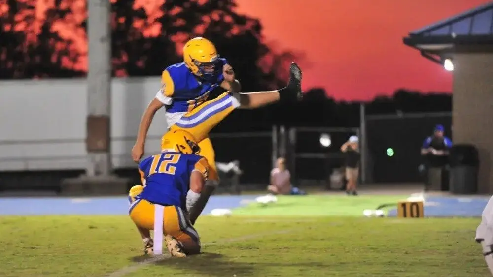 ccv_7044-ezgif-com-resize957556