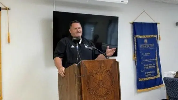 doug-gloyd-1-ezgif-com-resize352028