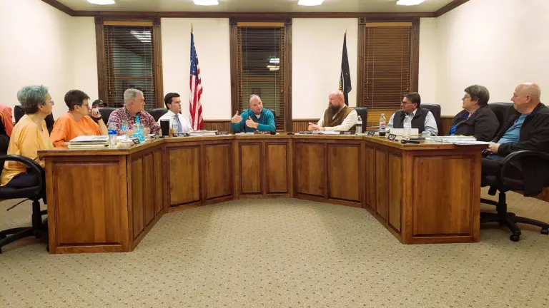 010726-cadiz-city-council-1