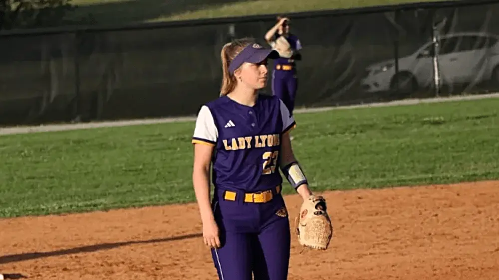 collins-softball741124