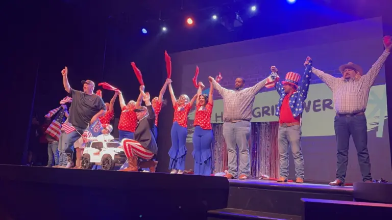 lip-sync-battle-2026-joy-closet-430