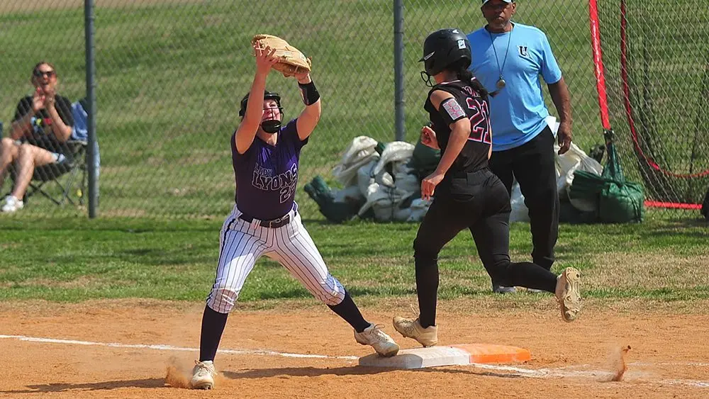 lyon-union-softball-2460355