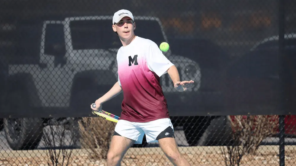 maroon-tennis-march-26586155