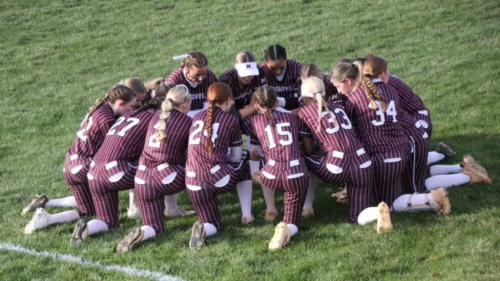 softball-8-e177473336263481725