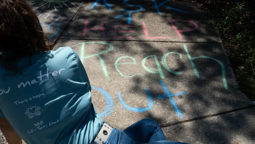 hurlburt-field-hosts-chalk-the-walk-for-suicide-prevention