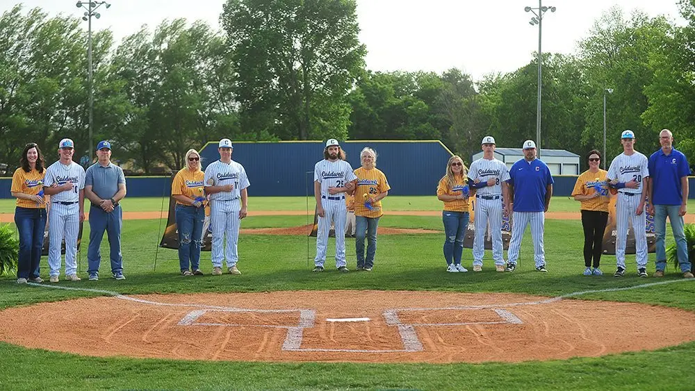 senior-baseball848997