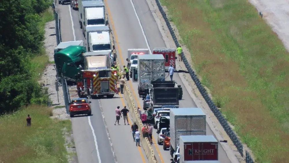 Man Flown To Hospital After Interstate 24 Crash (w/VIDEO) | WKDZ