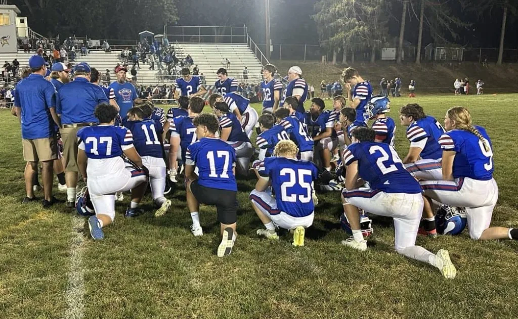 fbhwvteamhuddle