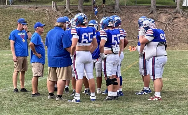 fbh-wv-huddle