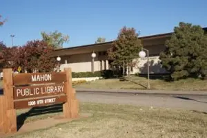 mahon-library-2-300x201886429-1