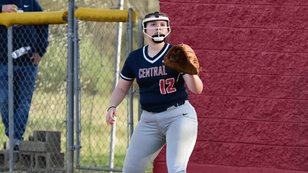 lady-storm-softball-file412349