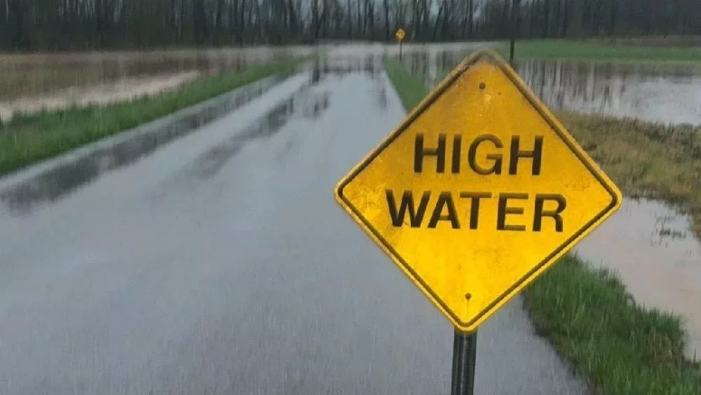 040425-flooding-29-jpg