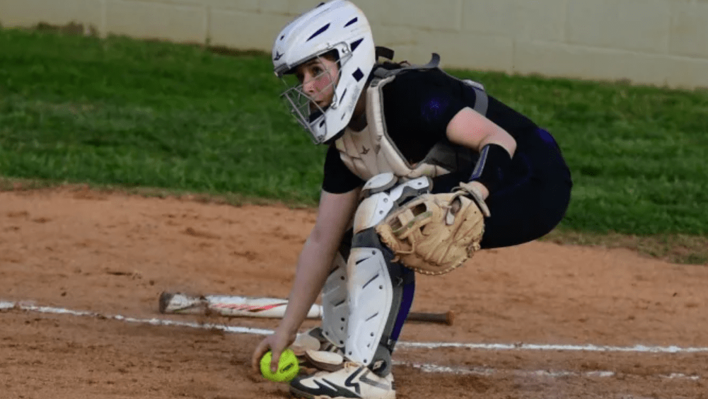 lyon-softball-may-2363176