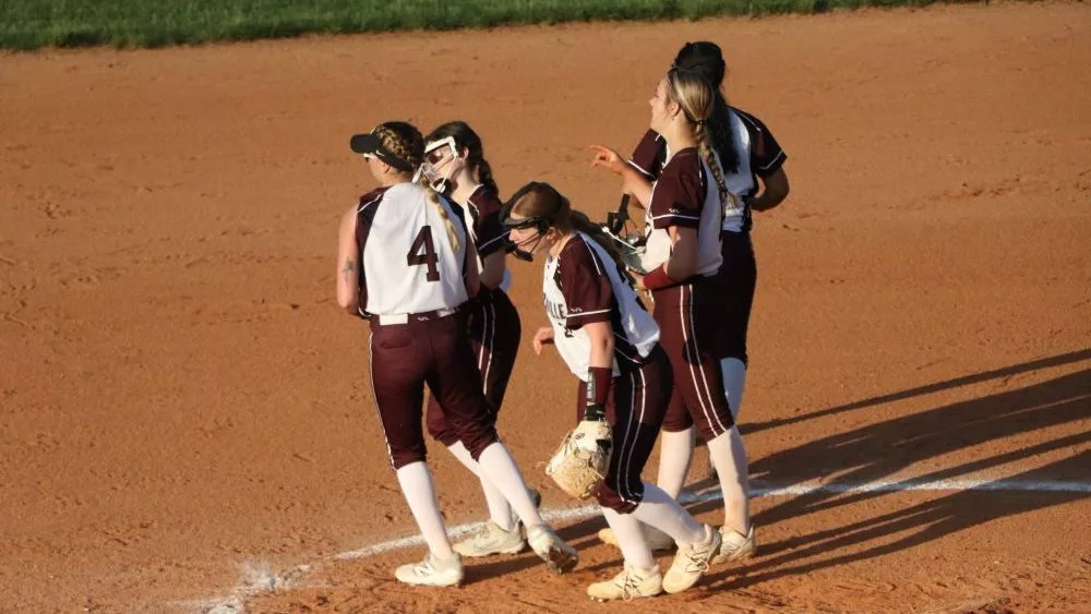 may-1-softball-67-e1746910354533304204