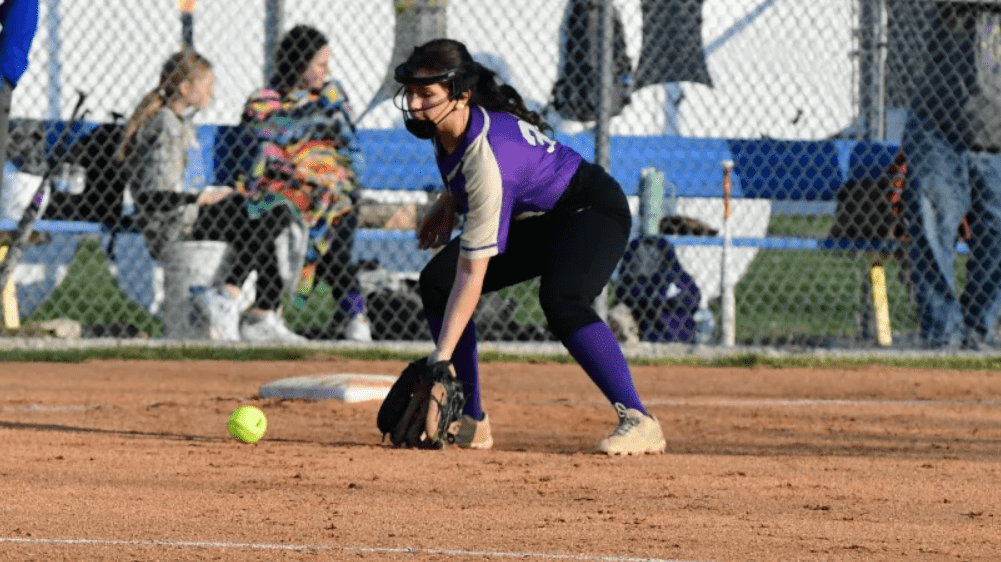 dawson-softball617905