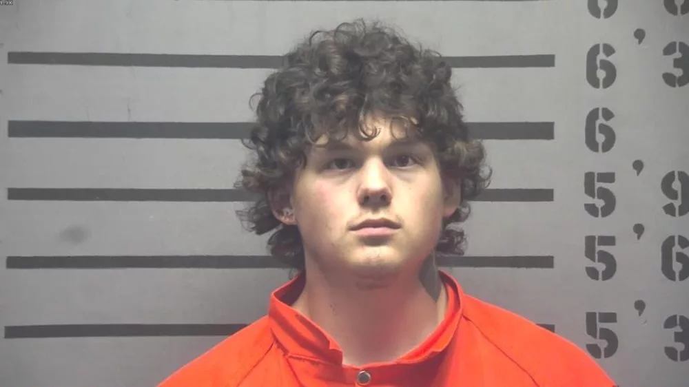 05-19-25-john-oakley-mugshot