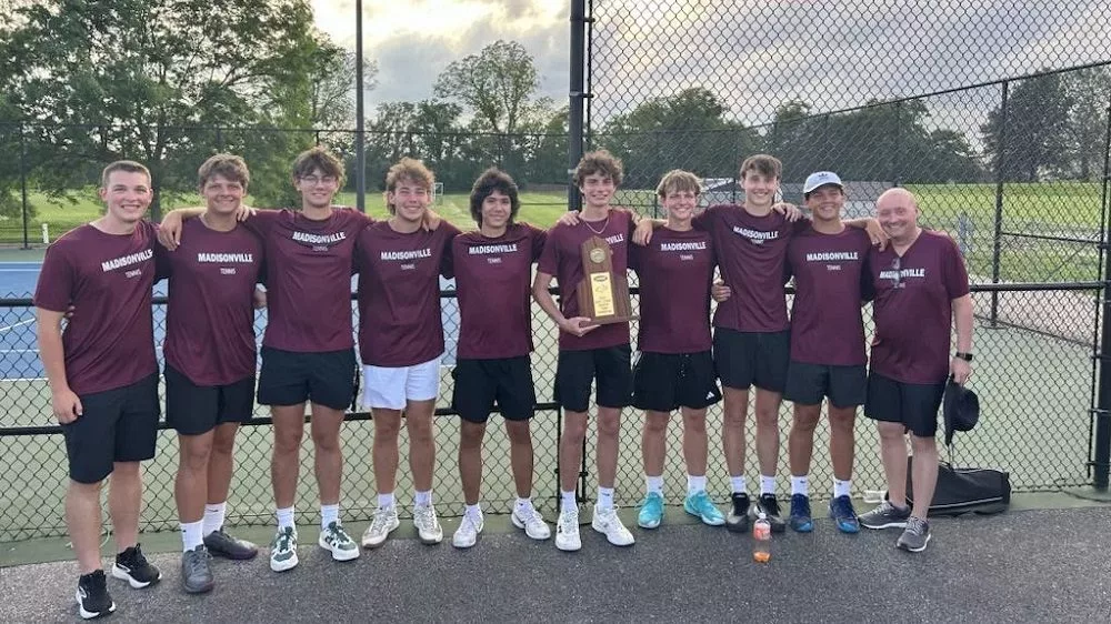 maroons-team-tennis112934