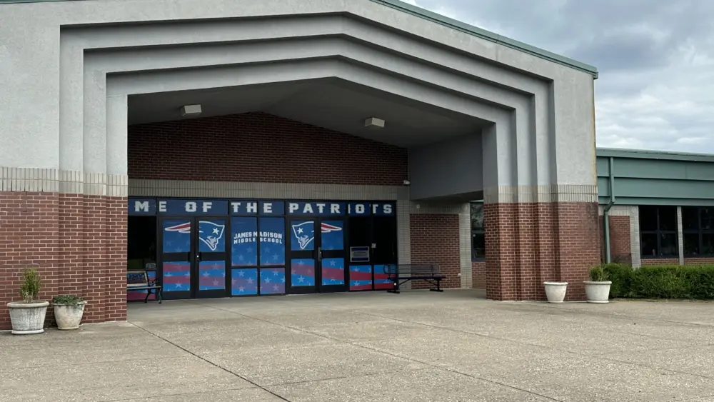 career-lab-ribbon-cutting-james-madison-middle-school-68