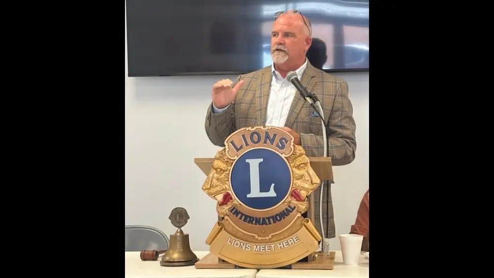 08-11-25-mayor-cotton-at-madisonville-lions-club-meeting