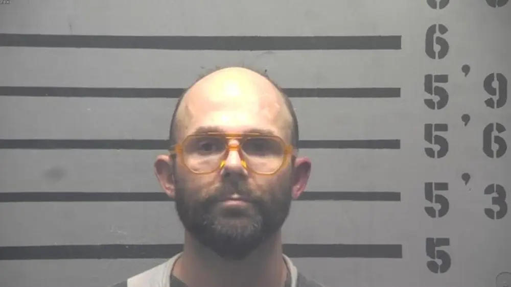10-09-25-andrew-gamblin-mugshot