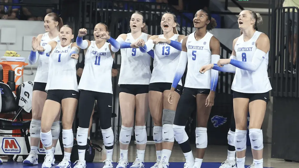 screenshot-2025-11-07-at-6-00-30-am-e1762516945116197158