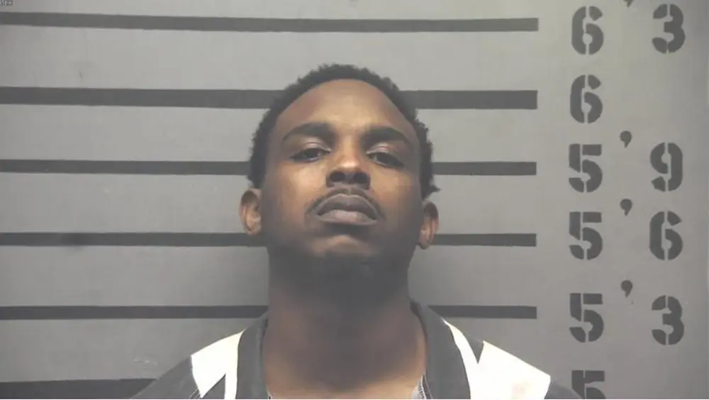 12-05-25-shaphane-stowe-mugshot