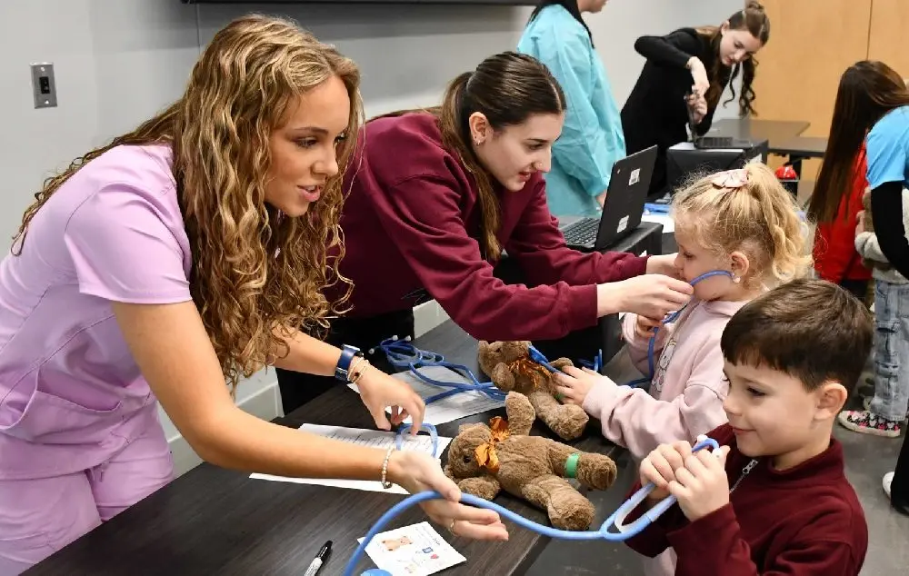 12-10-25-hcctc-bear-hugs-band-aids-hcs-pic