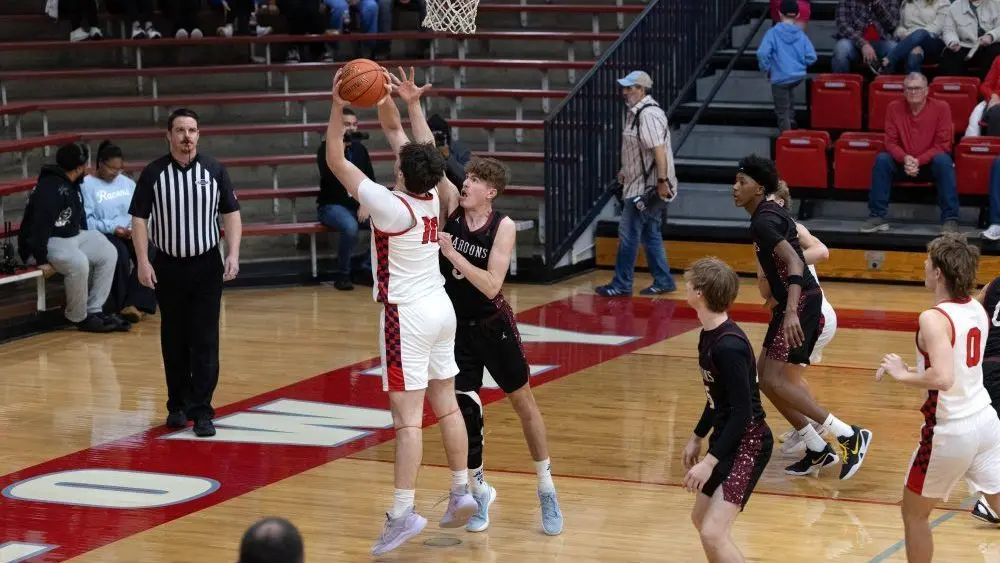 maroons-calloway-10-e17680210489344915