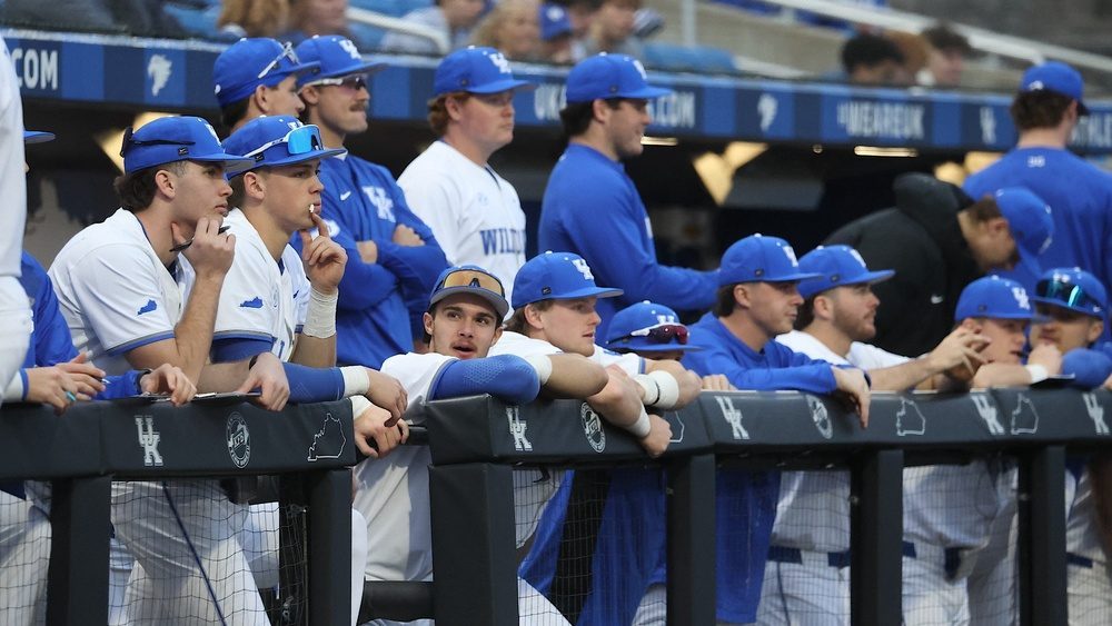 dugout_1000x563859393