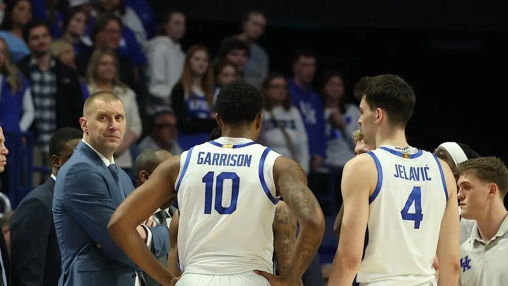 pope_team_1000x563_recrop133100