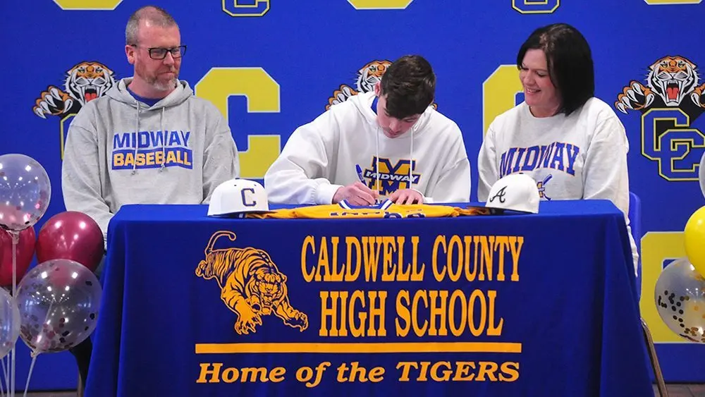 ethan-ramage-signs-with-midway273948