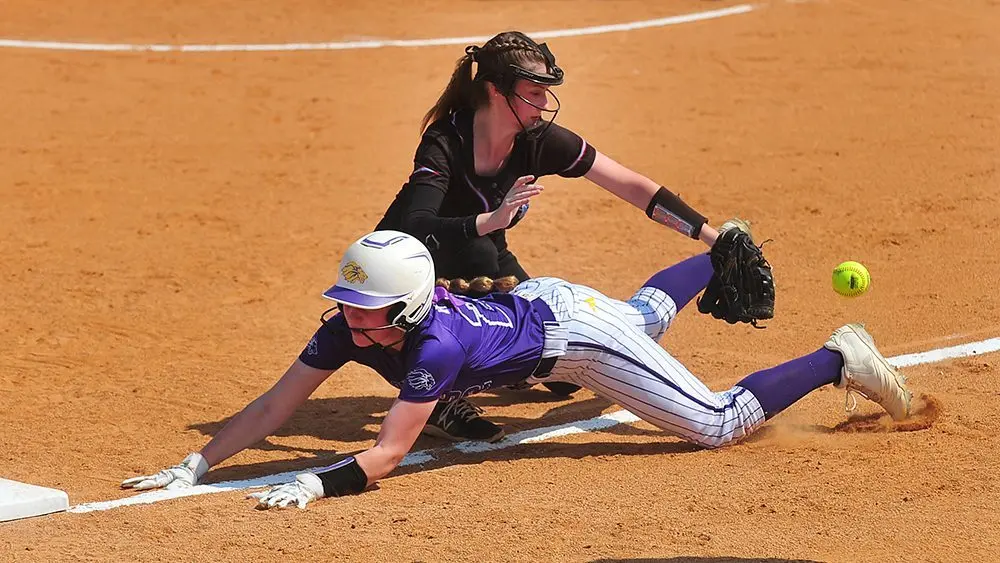 lyon-union-softball590512