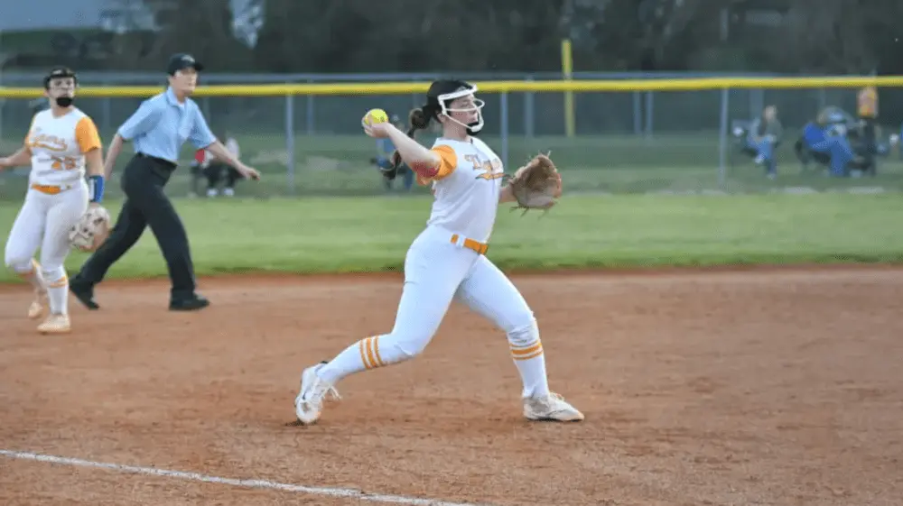 caldwell-softball-march-2974833
