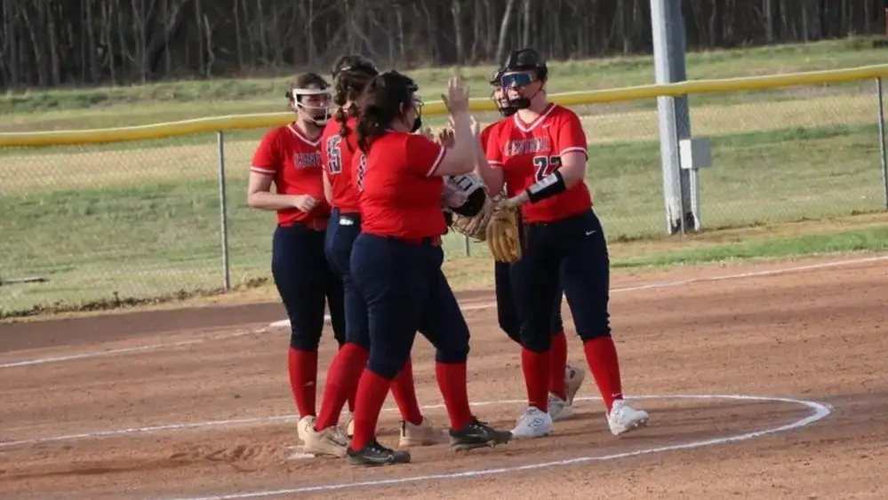 softball-mar-31-10230627