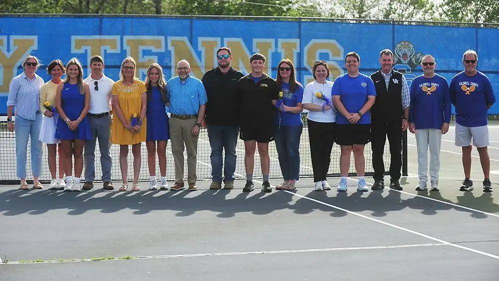 tennis-senior-day261495