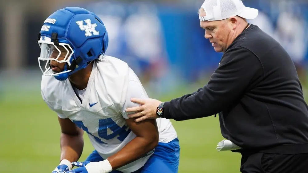 resized_1000x563_bateman380429