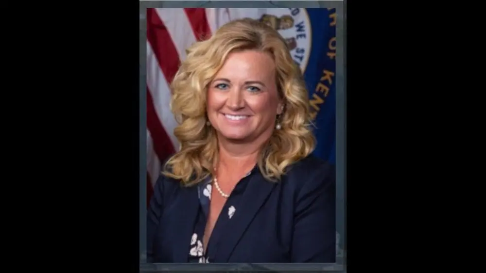 06-02-26-hopkins-co-commonwealths-attorney-kathy-senter-with-border