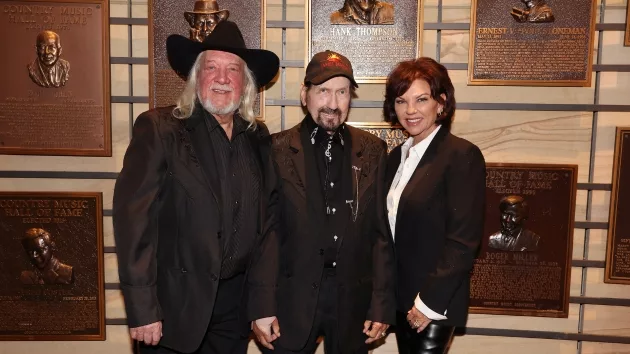 g_countrymusicalloffamemedallionceremony2024984560